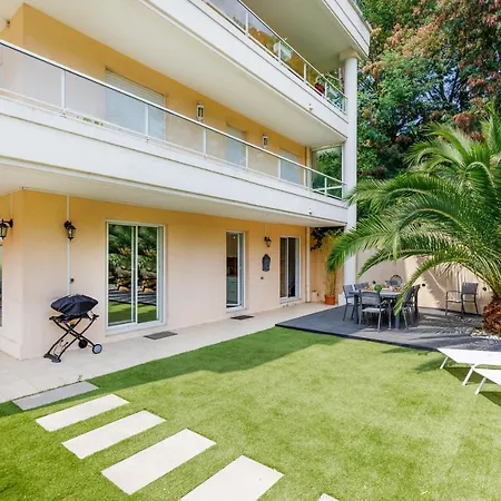 Riviera Golf Yourhosthelper